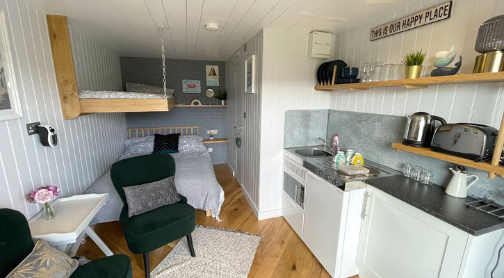 Lands End Camping and Glamping - Luxury Glamping Pod